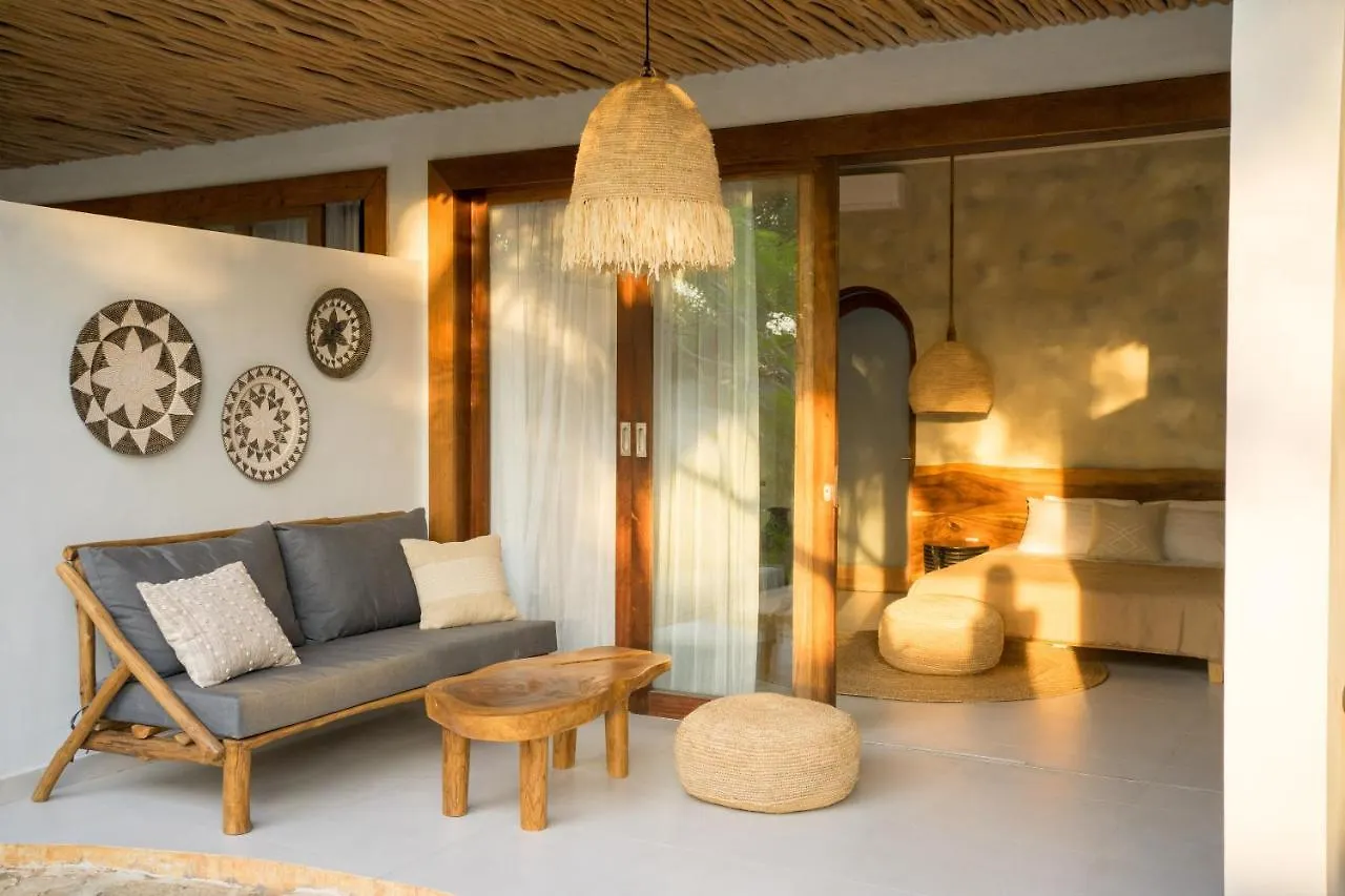 Nagara Boutique Hotel contacts